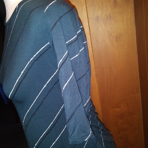 ‼APT. 9 Petite Quarter Sleeve Shirt - Picture 3 of 6